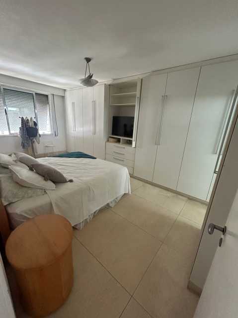 Apartamento à venda com 3 quartos, 250m² - Foto 14