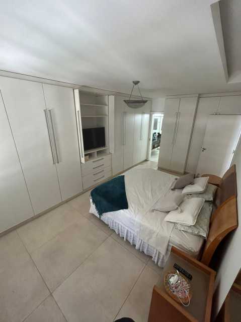 Apartamento à venda com 3 quartos, 250m² - Foto 15