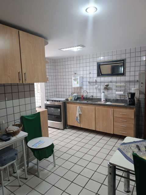 Apartamento à venda com 3 quartos, 120m² - Foto 22