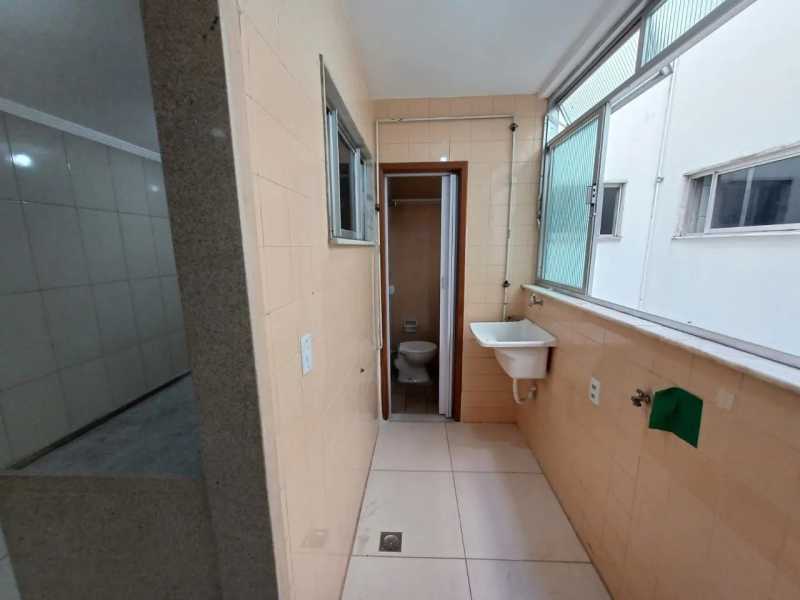 Apartamento à venda com 2 quartos, 67m² - Foto 12