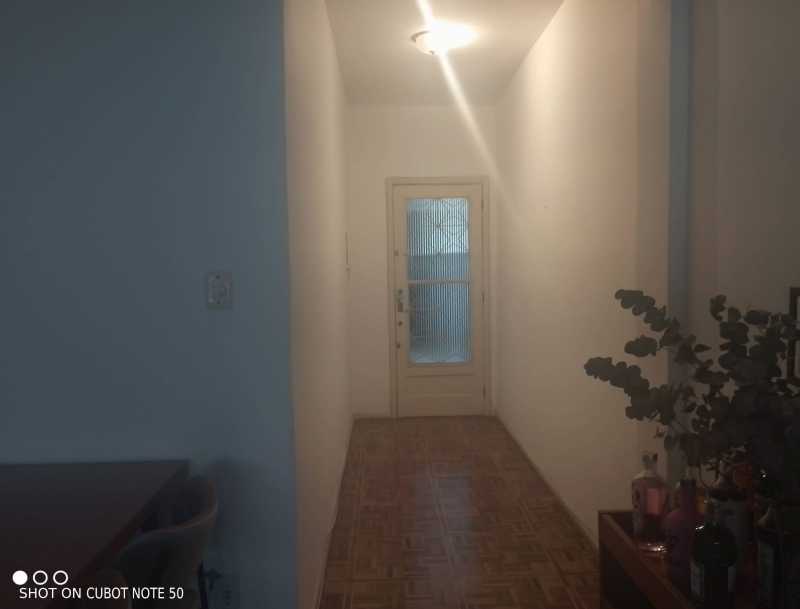 Apartamento à venda com 3 quartos, 100m² - Foto 2