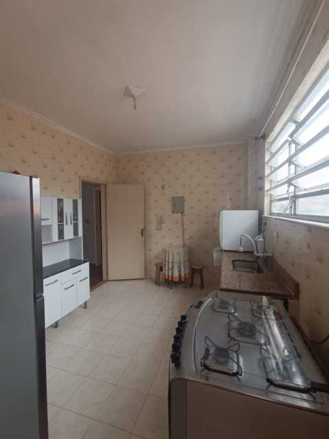 Apartamento à venda com 3 quartos, 140m² - Foto 13