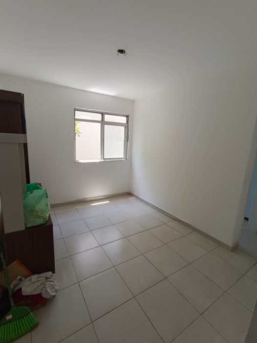 Apartamento à venda com 1 quarto, 34m² - Foto 2