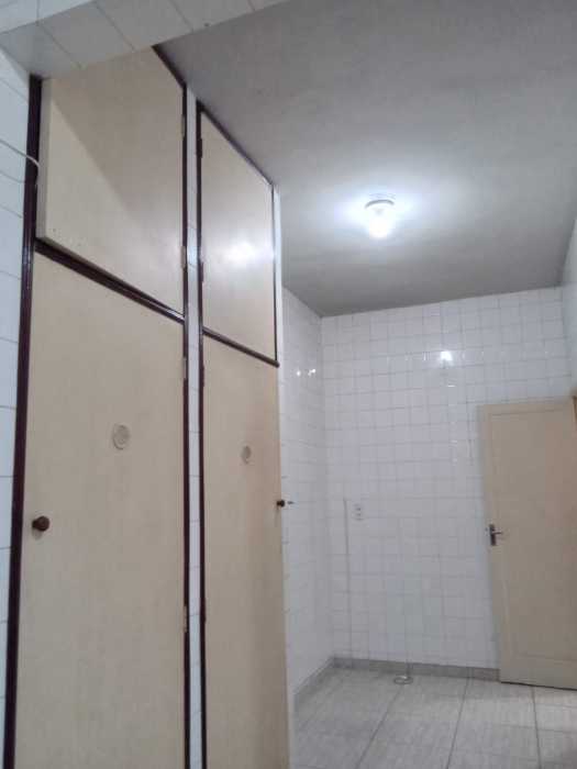 Apartamento à venda com 2 quartos, 73m² - Foto 4