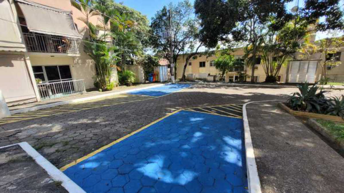 Apartamento à venda com 2 quartos, 60m² - Foto 10