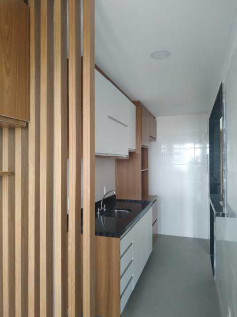 Apartamento à venda com 2 quartos, 62m² - Foto 11