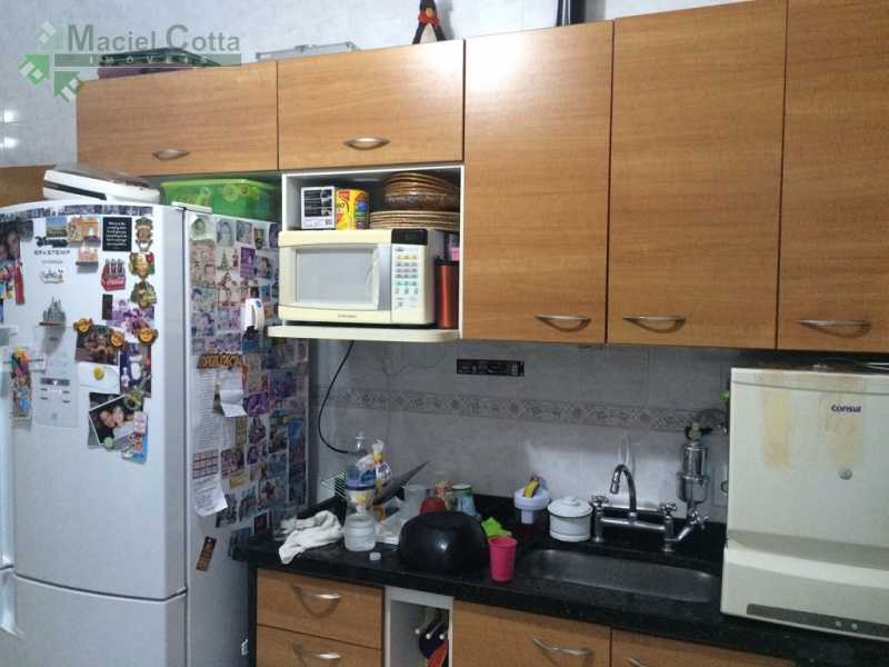 Apartamento à venda com 3 quartos, 100m² - Foto 7