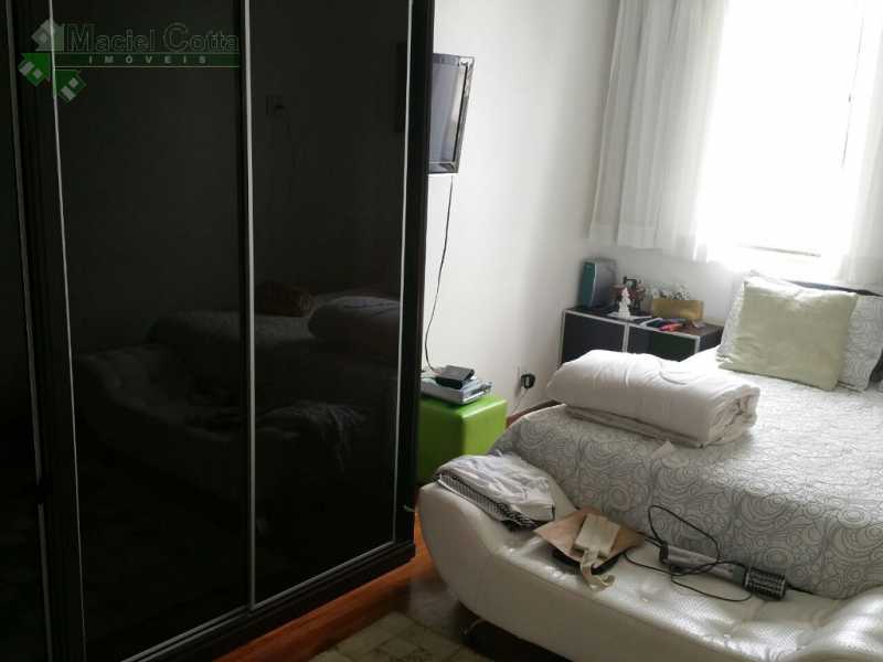 Apartamento à venda com 4 quartos, 140m² - Foto 5