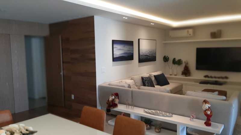 Apartamento à venda com 4 quartos, 180m² - Foto 4