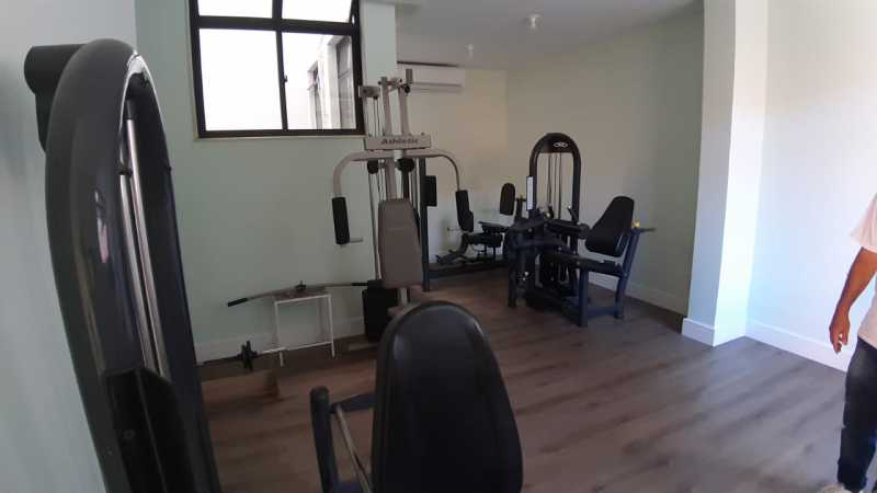 Apartamento à venda com 4 quartos, 180m² - Foto 16