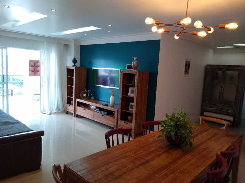 Apartamento à venda com 4 quartos, 251m² - Foto 4