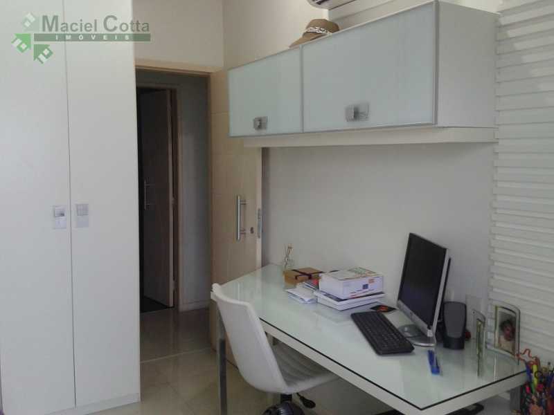 Apartamento à venda com 3 quartos, 110m² - Foto 10