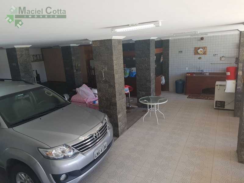 Casa à venda com 3 quartos, 500m² - Foto 20