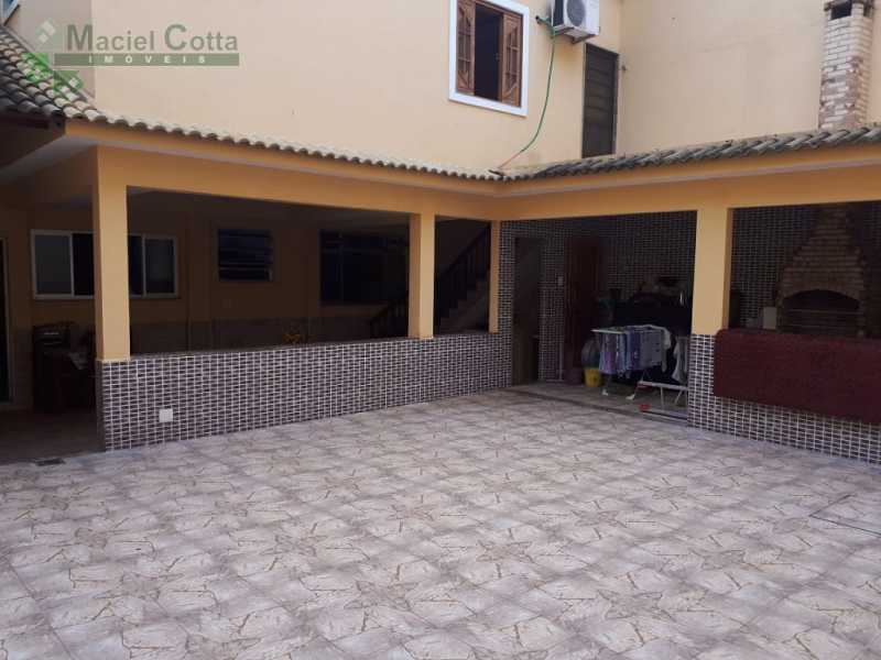 Casa à venda com 2 quartos, 200m² - Foto 15