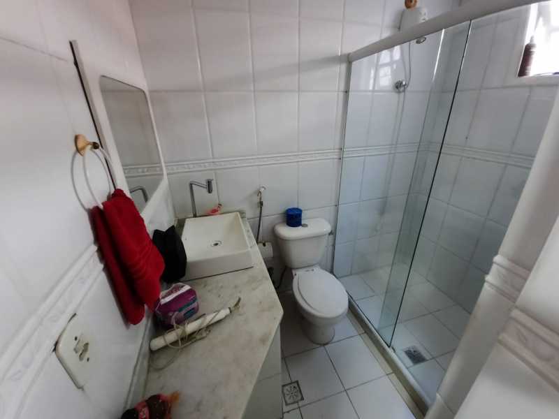 Casa à venda com 4 quartos, 300m² - Foto 12