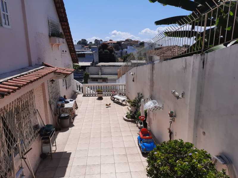 Casa à venda com 4 quartos, 300m² - Foto 19