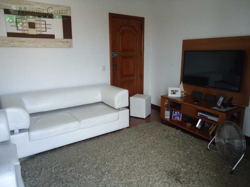 Apartamento à venda com 3 quartos, 100m² - Foto 2