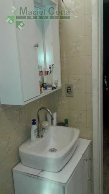 Apartamento à venda com 2 quartos, 75m² - Foto 14