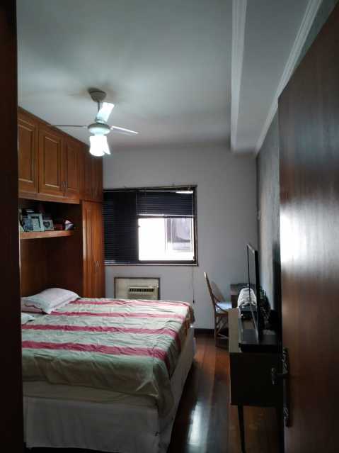 Apartamento à venda com 3 quartos, 160m² - Foto 8