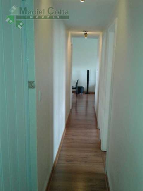 Apartamento à venda com 3 quartos, 100m² - Foto 11