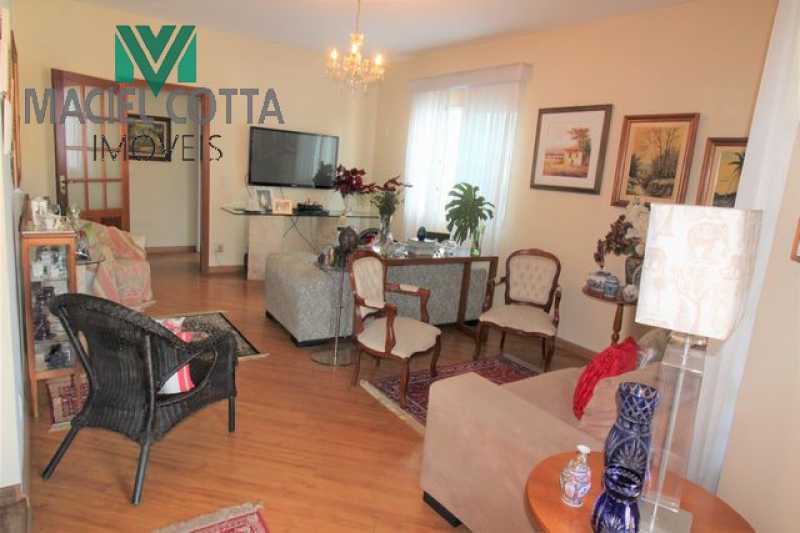 Apartamento à venda com 4 quartos, 200m² - Foto 3