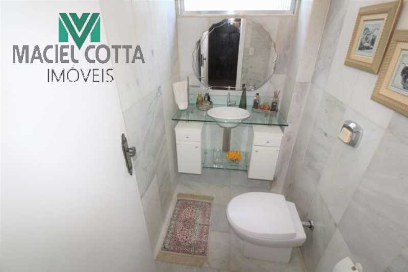 Apartamento à venda com 4 quartos, 200m² - Foto 13