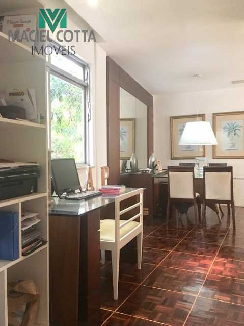 Apartamento à venda com 4 quartos, 200m² - Foto 5