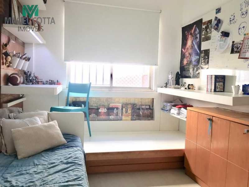 Apartamento à venda com 4 quartos, 200m² - Foto 14