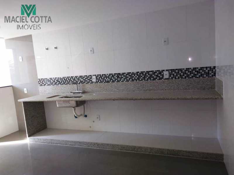 Apartamento à venda com 3 quartos, 200m² - Foto 15