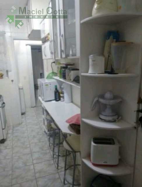 Apartamento à venda com 3 quartos, 90m² - Foto 9