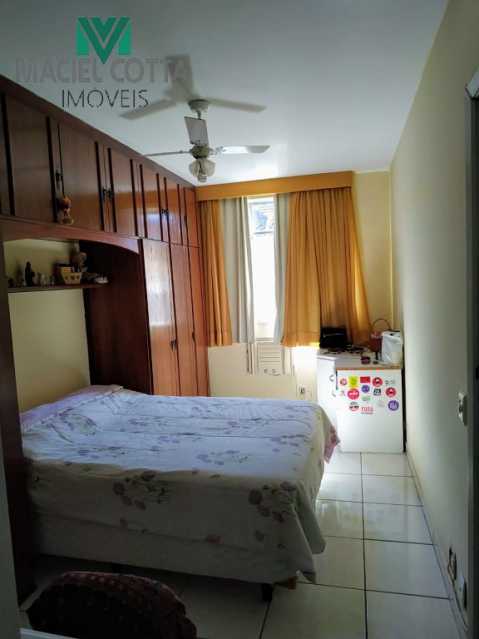 Apartamento à venda com 3 quartos, 110m² - Foto 4