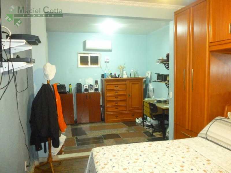 Casa à venda com 5 quartos, 160m² - Foto 10