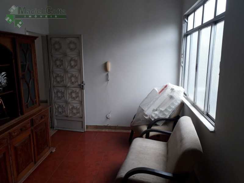 Apartamento à venda com 1 quarto, 40m² - Foto 2