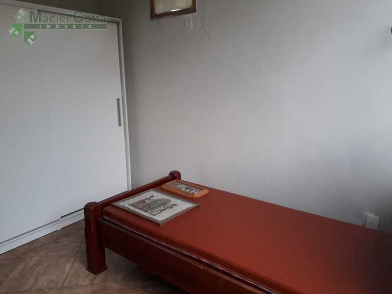 Apartamento à venda com 1 quarto, 40m² - Foto 4