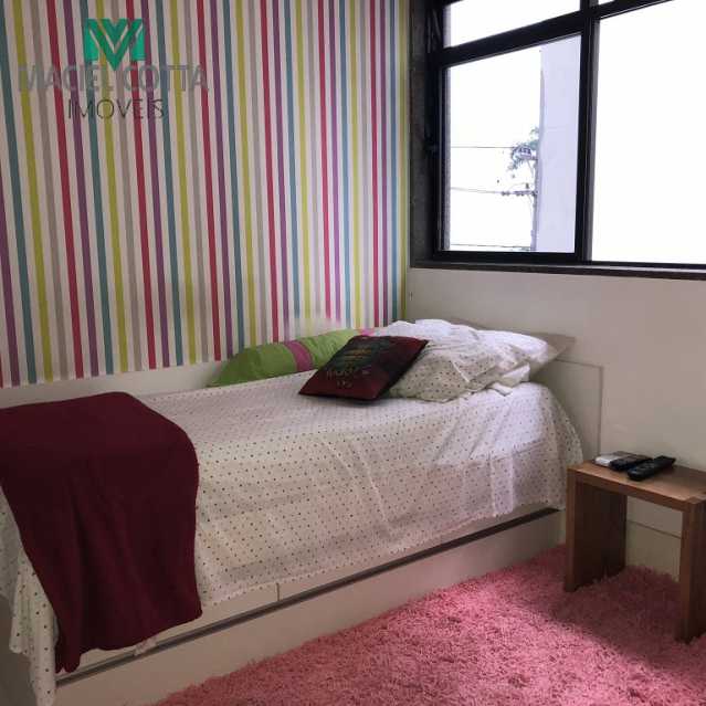 Apartamento à venda com 4 quartos, 216m² - Foto 18