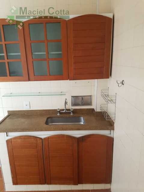 Apartamento à venda com 2 quartos, 60m² - Foto 7