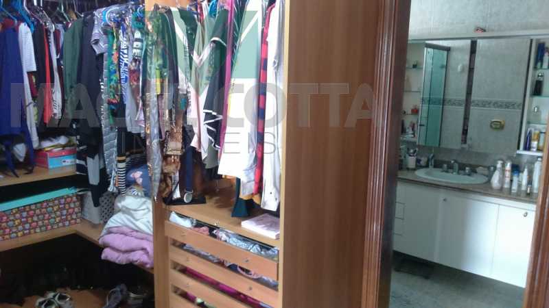 Apartamento à venda com 5 quartos, 281m² - Foto 11