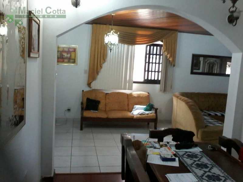 Casa à venda com 3 quartos, 500m² - Foto 5