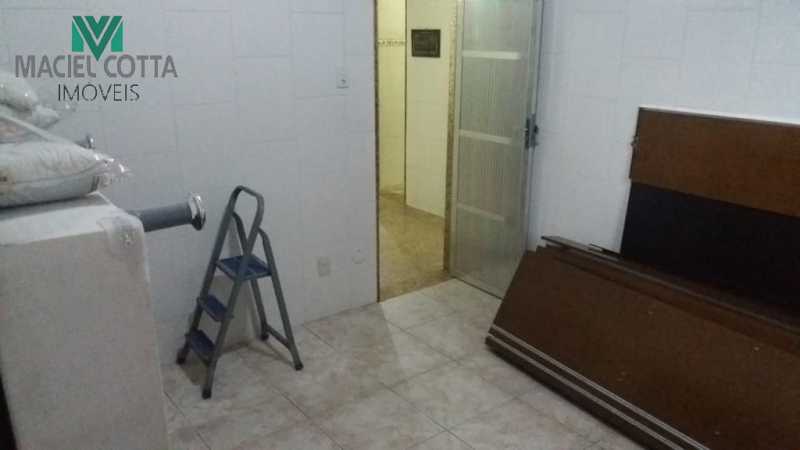 Casa à venda com 5 quartos, 160m² - Foto 12