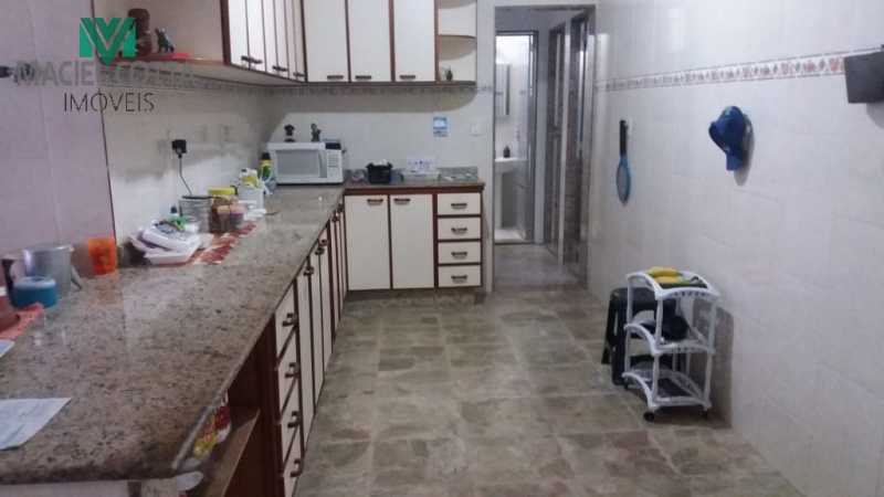 Casa à venda com 5 quartos, 160m² - Foto 19