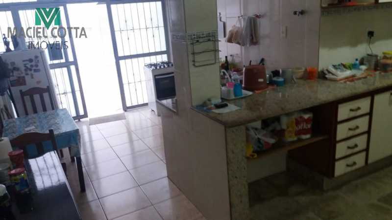 Casa à venda com 5 quartos, 160m² - Foto 21