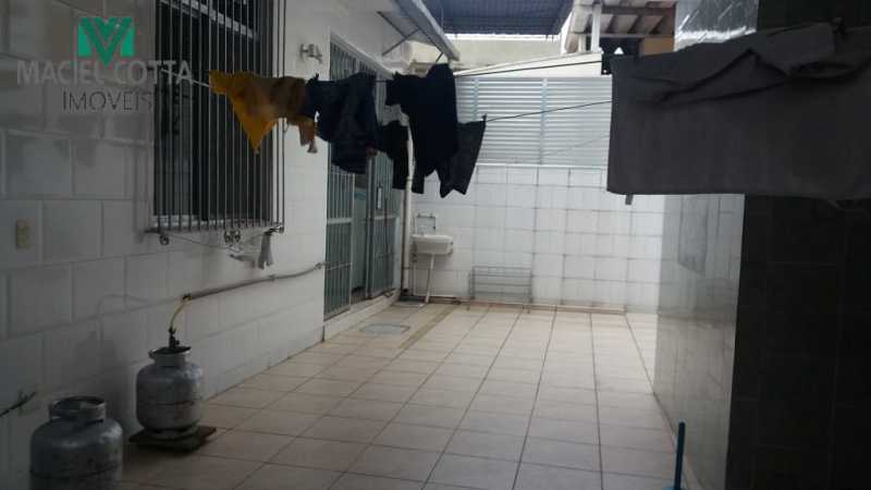 Casa à venda com 5 quartos, 160m² - Foto 27