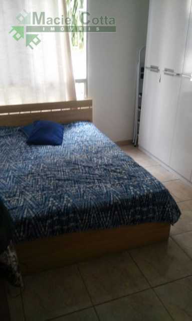 Apartamento à venda com 3 quartos, 70m² - Foto 3