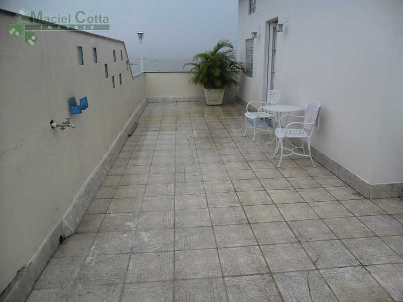 Apartamento à venda com 2 quartos, 100m² - Foto 13