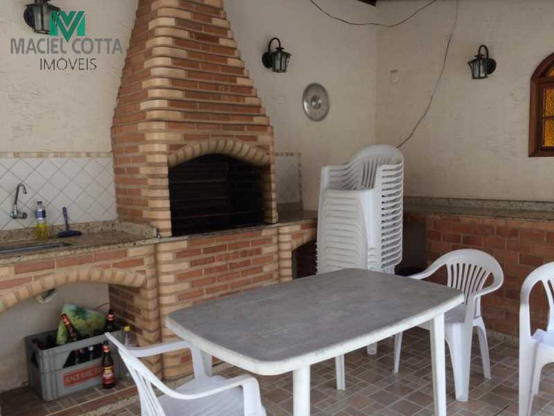 Apartamento à venda com 2 quartos, 80m² - Foto 22