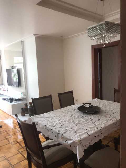 Apartamento à venda com 3 quartos, 140m² - Foto 1