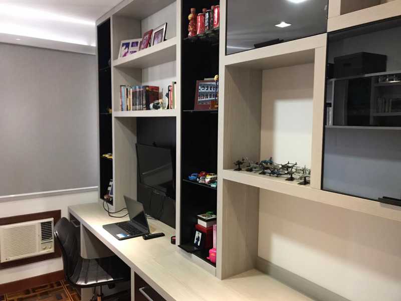 Apartamento à venda com 3 quartos, 140m² - Foto 14