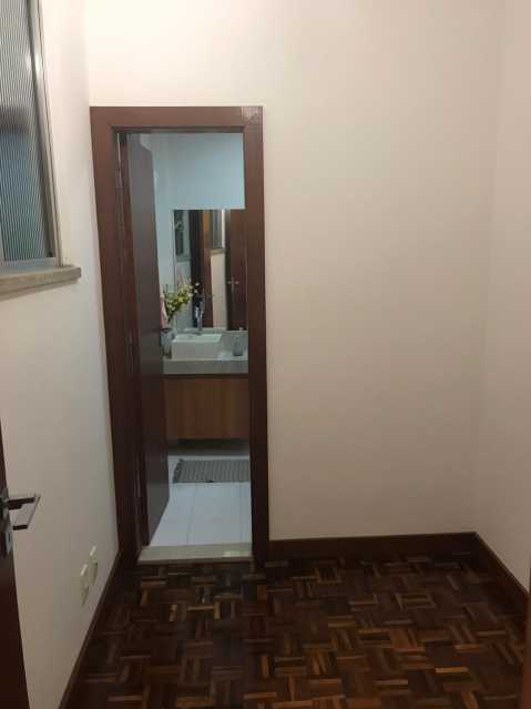 Apartamento à venda com 3 quartos, 140m² - Foto 29