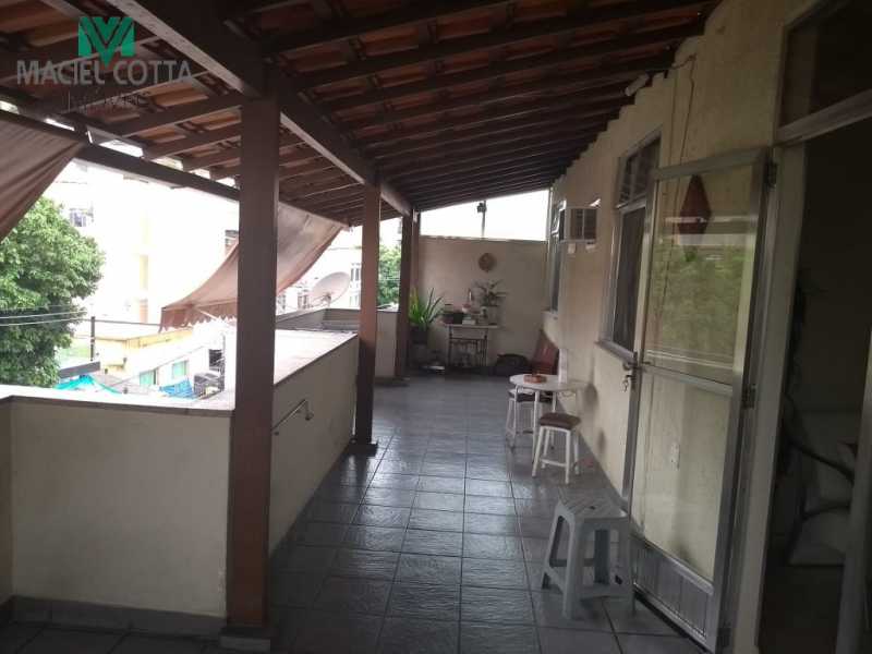 Cobertura à venda com 3 quartos, 120m² - Foto 2