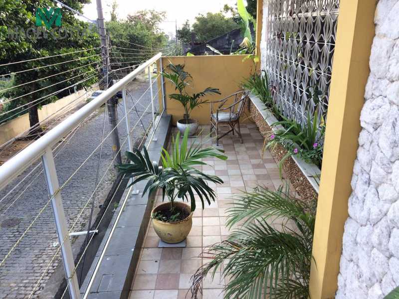 Casa à venda com 5 quartos, 360m² - Foto 1